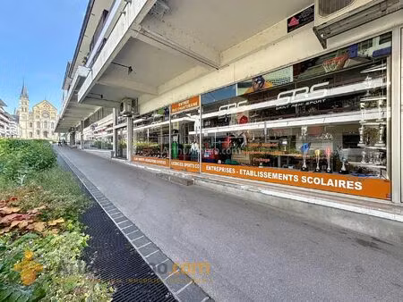 vente local commercial 3 pièces 195 m2 à reims