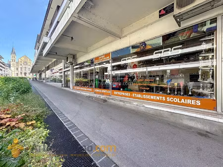 vente local commercial 3 pièces 195 m2 à reims