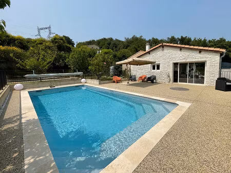 vente maison 5 pièces  110.00m²  baix