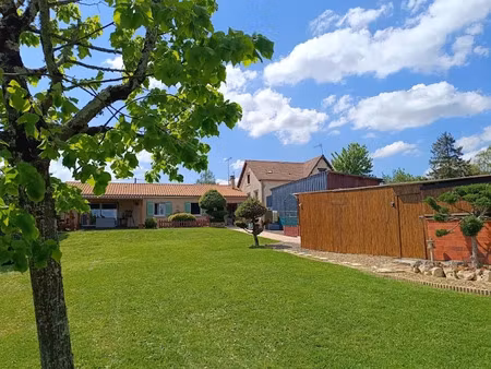 vente maison 10 pièces 117 m² à chauvigny (86300)  229 000 €
