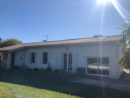 maison meublee de plain pied - st aubin de medoc