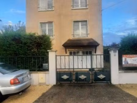 maison individuelle  4 chambres  jardin  garage