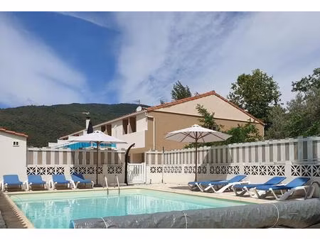 immeuble / résidence familiale avec piscine de 11 logements à amélie les bains  idéal proj