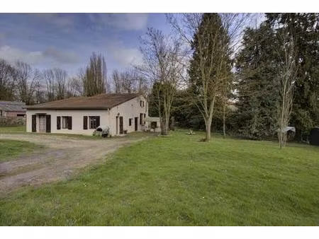 maison la chapelle baton 6 pièce(s) 135 m2