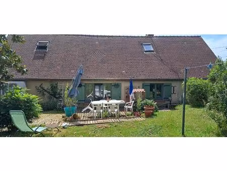 longere avec cuisine équipée  3 chambres