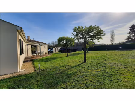 maison jonzac 4 pièce(s) 97 m2