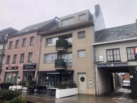 appartement te koop in hoogstraten met 1 slaapkamer