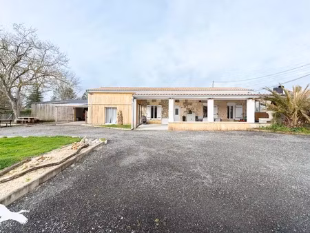 vente maison 4 pièces 152 m² à civrac-de-blaye (33920)  281 430 €