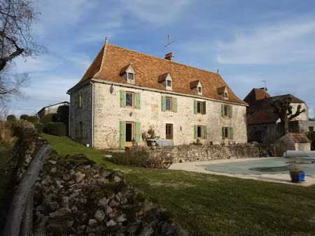 vente maison 6 pièces 144 m² à lacapelle-marival (46120)  318 000 €