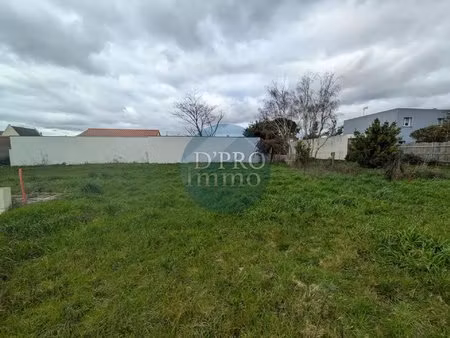 terrain à bâtir viabilisé de 234m2 - centre bourg des sorinières