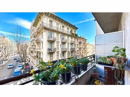 vente appartement 1 pièce 34 m² nice (06100)