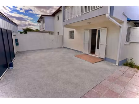 location appartement 4 pièces 70m² st andre 97440