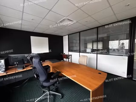 location bureau saint herblain 44800