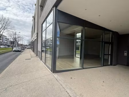 local commercial a louer