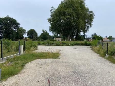 terrain à bâtir à castelnau-de-médoc (33480)