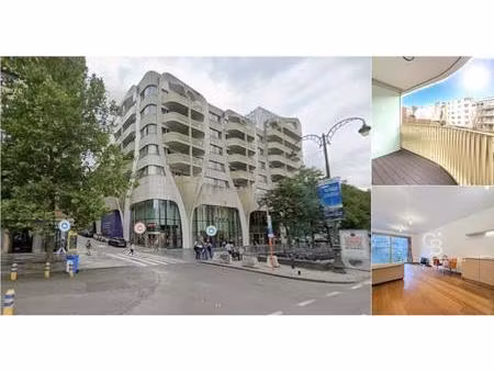 appartement à vendre avec terrasse et 2 chambres   ixelles (rbv30551)