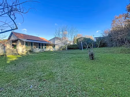 vente maison 4 pièces 81 m² à mimet (13105)  369 900 €