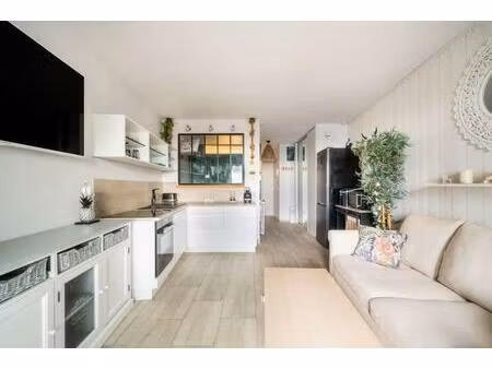 appartement 2 pièces de 33 m² à la grande-motte