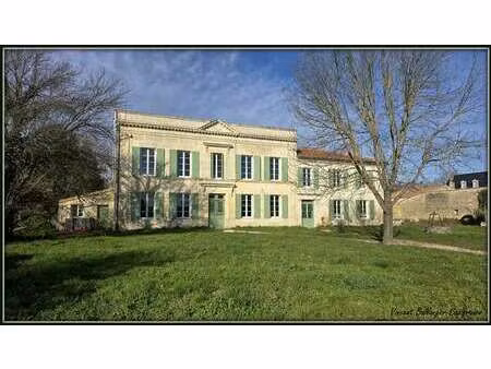 vente maison à fontenet (17400) : à vendre / 227m² fontenet