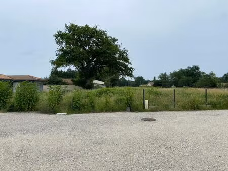 terrain à bâtir à gastes (40160)