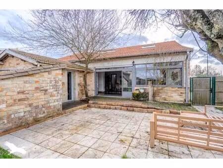 vente maison 4 pièces 190 m² brach (33480)