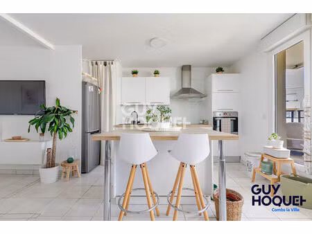 à louer : appartement 3 pièces à combs la ville