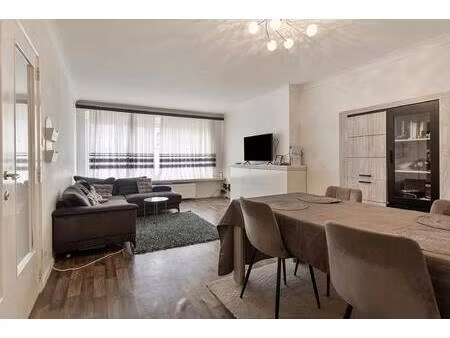 appartement met 2 slaapkamers en ruim terras te deurne!