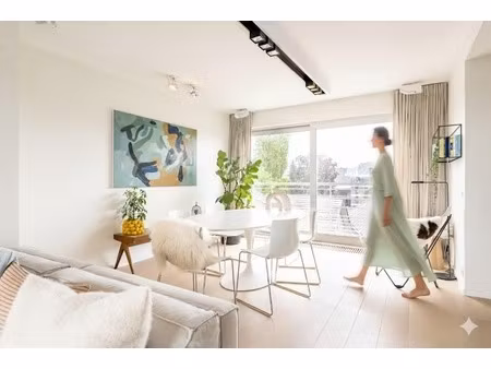 stijlvol duplex appartement te koop aan de kleine bassin