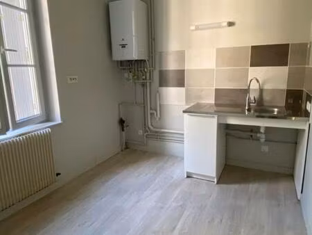 location appartement 5 pièces 99 m² à les hermites (37110)