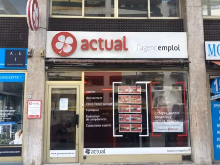 le cannet emplacement no1 local commercial 95 m2