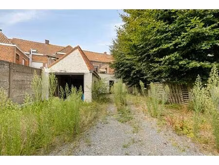 groot huis te koop nabij centrum ingelmunster!