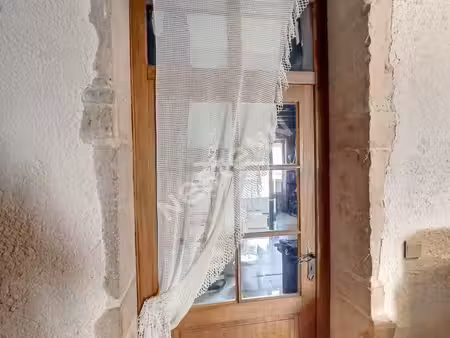 immeuble de caractère avec fort potentiel à givry