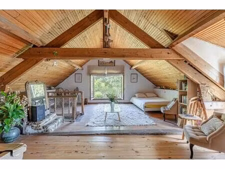 à vendre – maison familiale mitoyenne avec grand terrain