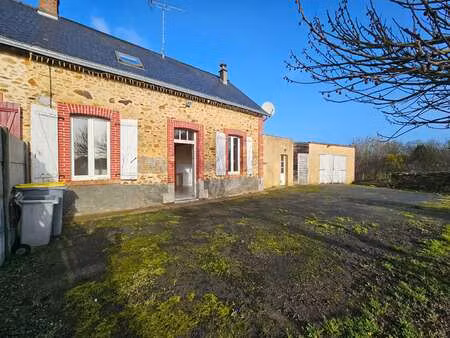 vente maison à livré (53400) : à vendre / 73m² livré