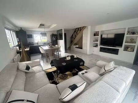 vente maison à louverné (53950) : à vendre / 131m² louverné