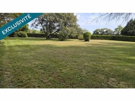 vente terrain 2800 m² plessé (44630)