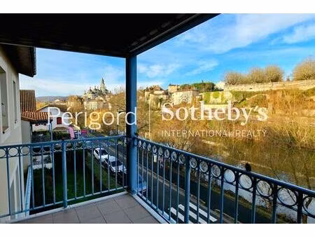 appartement de prestige avec vue cathédrale