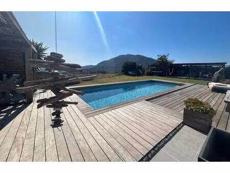 vente maison 4 pièces 203 m² alata (20167)