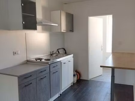 location appartement 1 pièce 29 m² à nancy (54000)