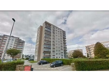 finistere  brest  place de strasbourg  apt dalle béton  ascenseur  place de parking ...