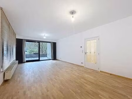 ixelles : superbe duplex 2 chambres avec terrasse