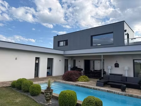 vente maison 8 pièces 198 m² à saint-caprais-de-bordeaux (33880)  715 140 €