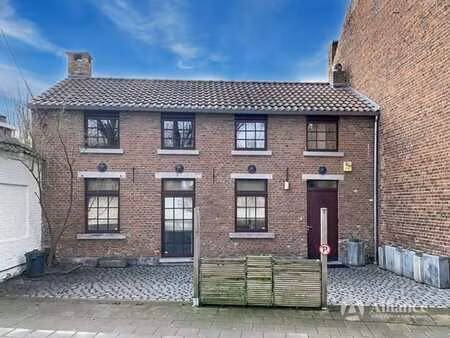 maison - 2 chambres - jardin - parkings