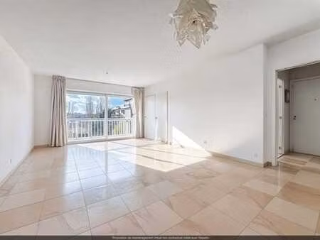 koekelberg : appartement 2 chambres  terrasse  garage + cave