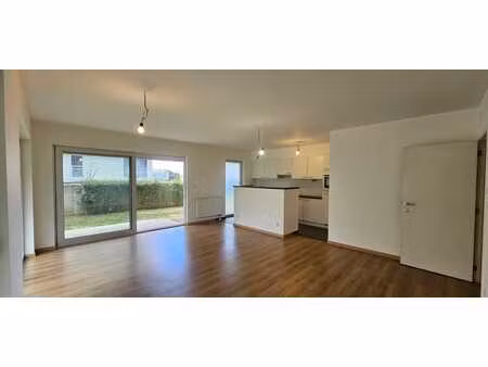 studio avec terrasse et garage