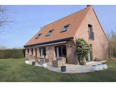 vente maison 7 pièces 920 m² beaucamps-ligny (59134)