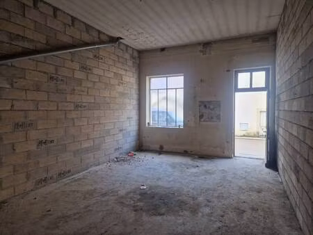 local d'activités à vendre