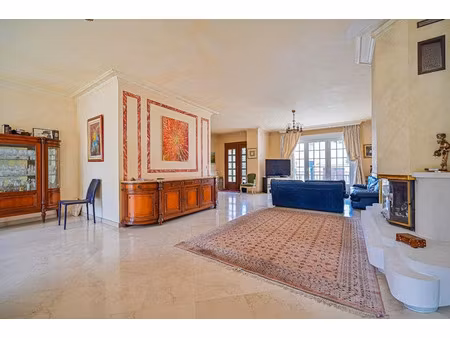 vente maison 6 pièces 290 m² à creteil (94000)  943 400 €