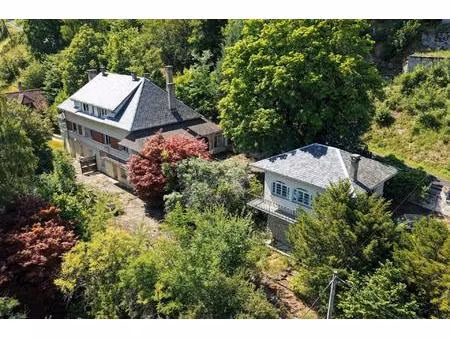 ensemble immobilier 2 maisons + garage - 5825m2 de terrain