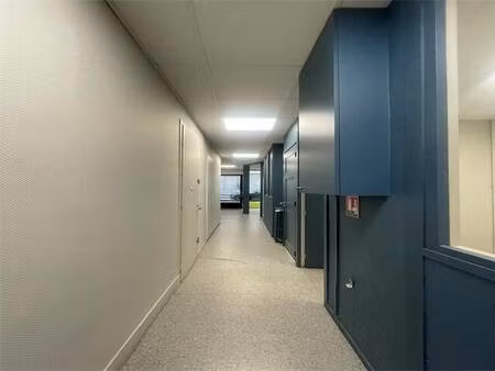 local d'activités à louer